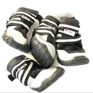 Good2go XL Dog boots black with reflective stripes